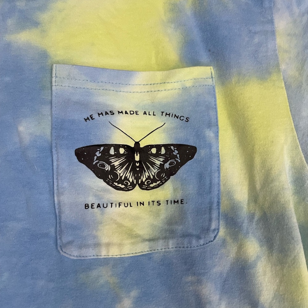 blue and pastel green tie dye faith shirt !!